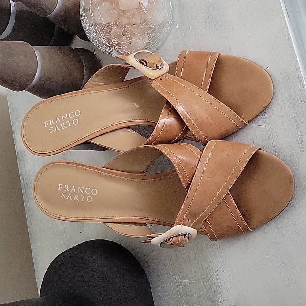 Franco Sarto Tan slide block heels SZ 10